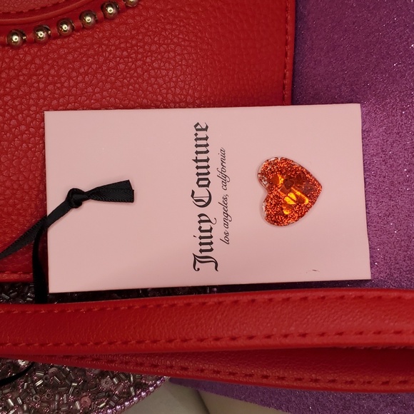 🎉HP🎉Juicy Couture ❤️NWT❤️ Red "Love Never Dies" Wristlet!❤️❤️❤️ - Picture 4 of 15